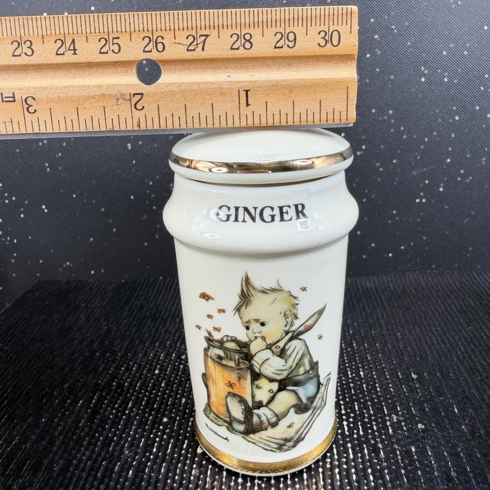 Vintage 1987 M.J. Hummel Ginger Spice Jar Danbury Mint Gold Trim Porcelain Lid